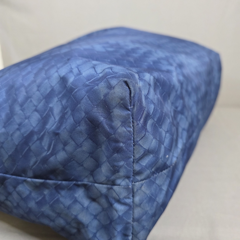 Bottega Veneta Navy Blue Intrecciato Leather Tote - Picture 11 of 16